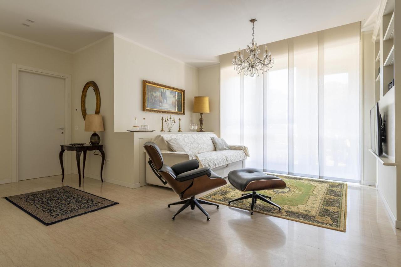 Casa Lazzarini Luxury Apartment 페자로 외부 사진
